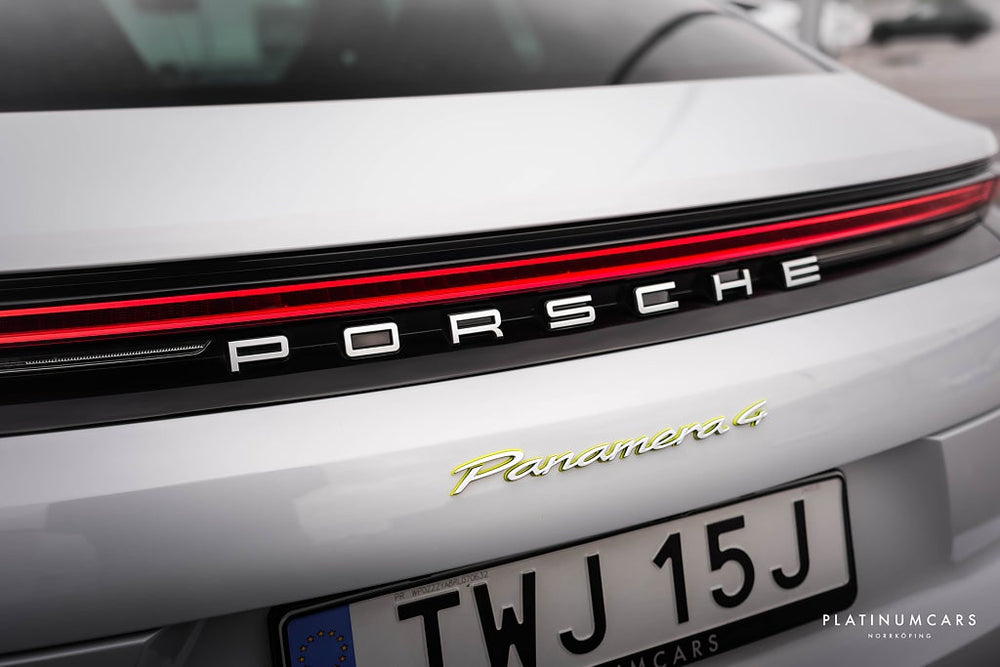 Porsche Panamera 4 E-Hybrid PDK 470hk 2024 / Pepita / Sv.såld