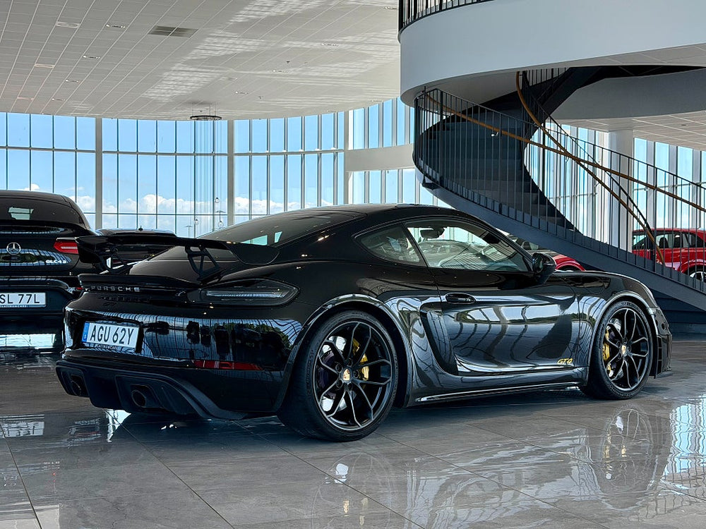 Porsche 718 Cayman GT4 PDK 420hk / PCCB / Milltek / Club-Sport Pkt