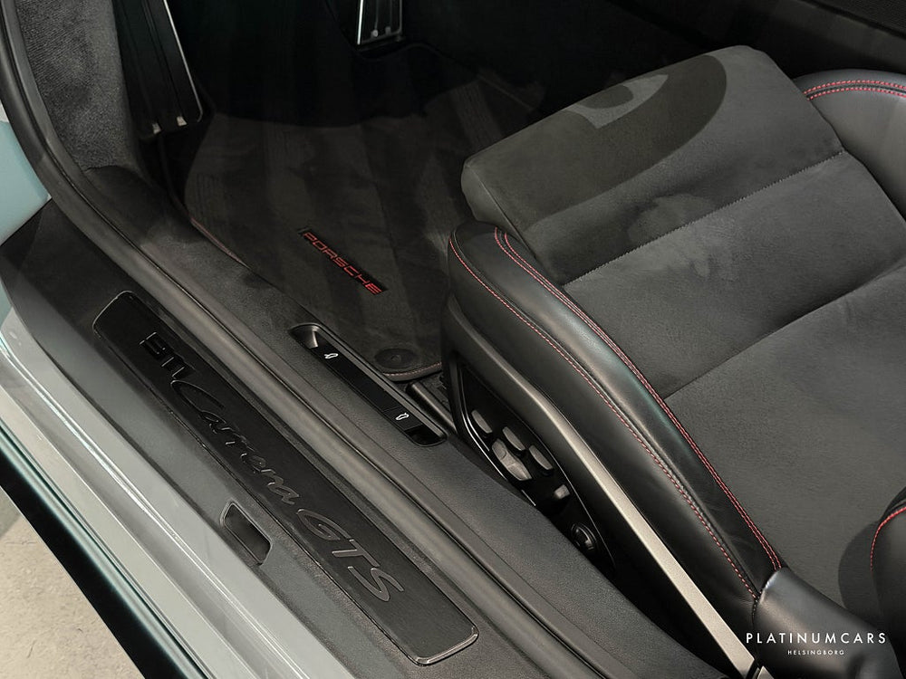 Porsche 992 992 GTS / Lyft / HRE / 18-vägs / BOSE / Sv.såld