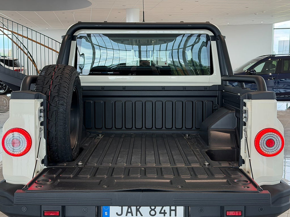 INEOS GRENADIER Quartermaster 3.0 4x4 286hk Pickup / LEASEBAR