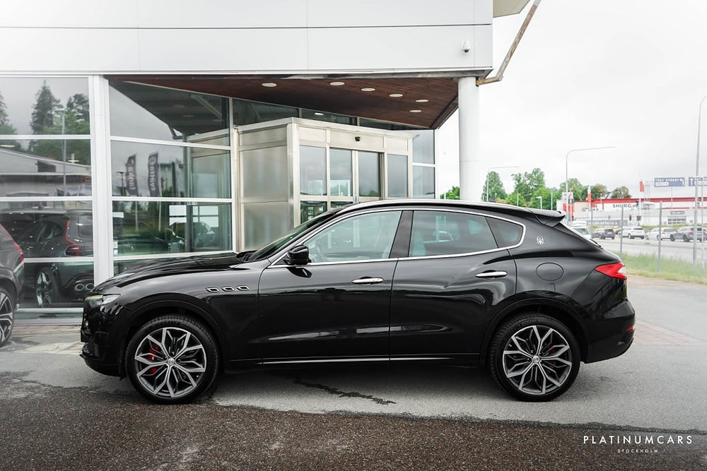 Maserati Levante S 430hk / Sv.Såld / Premium / Pano