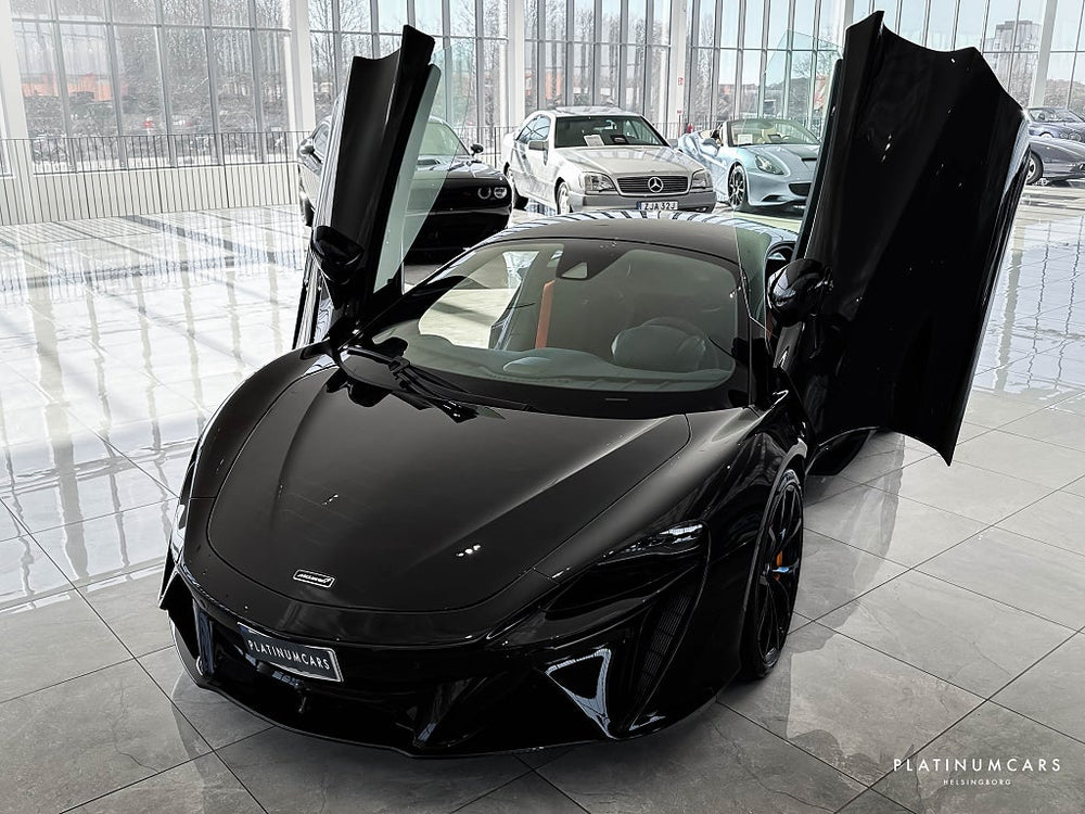 McLaren Artura 680hk / Sv.såld / Technology / B&W / Låga mil