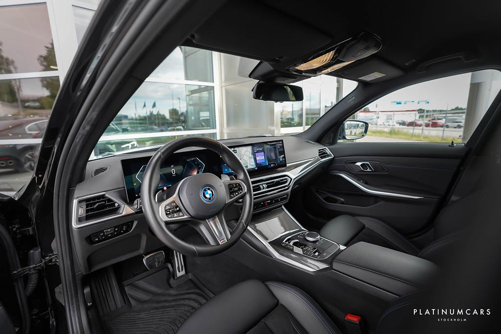 BMW 330e xDrive Sedan M Sport 292hk 2024 / LEASEBAR / Kolfiber