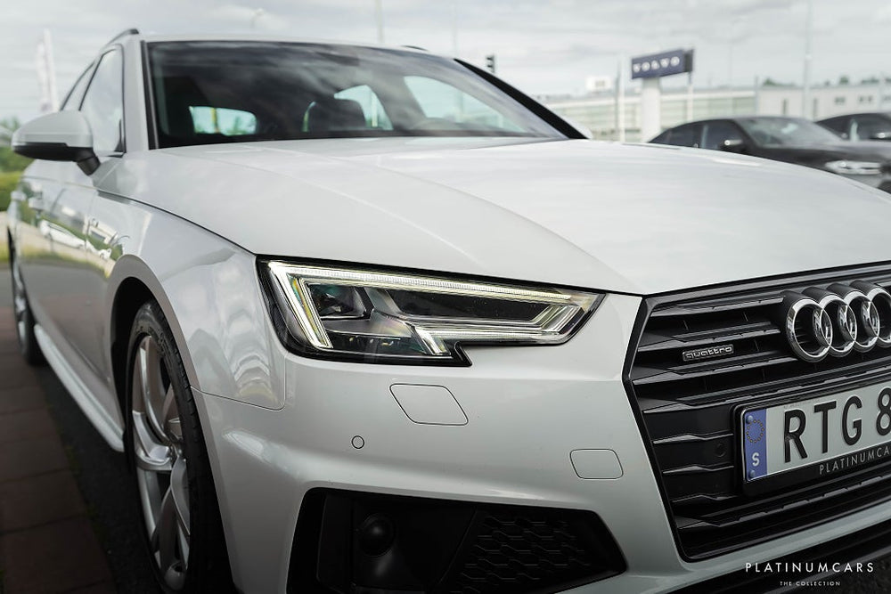 Audi A4 Avant 40 TDI Quattro S Line / Värmare / Drag / Pano