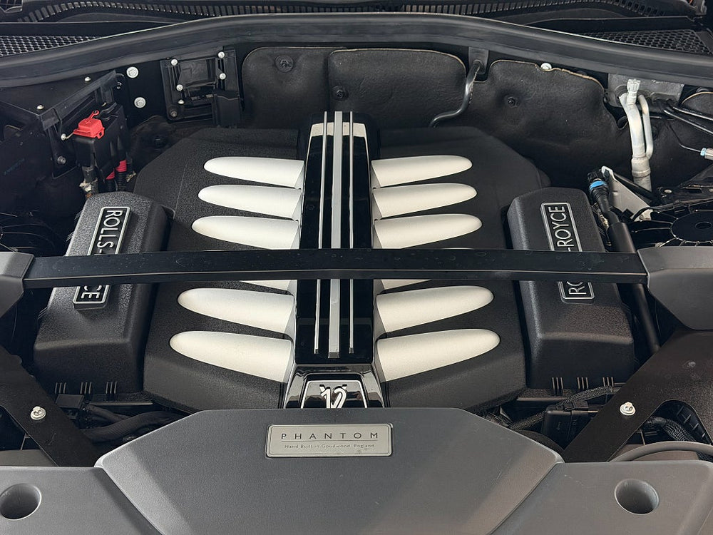 Rolls-Royce Phantom  V12 571hk Extended Wheelbase / MANSORY / Carbon