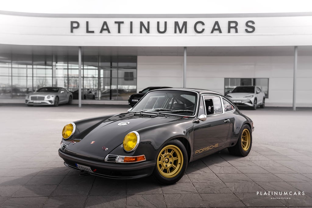 1987 Porsche 911 ST Recreation