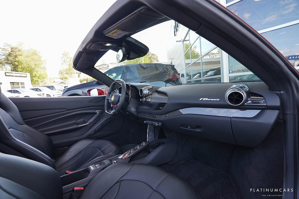 Ferrari F8 Spider 720hk / Lift / Kolfiber / SE SPEC!