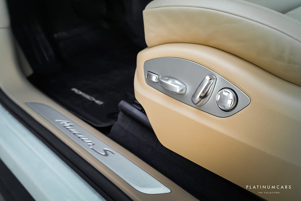 Porsche Macan S S Diesel PDK / Sv.såld / Värmare / Rattvärme