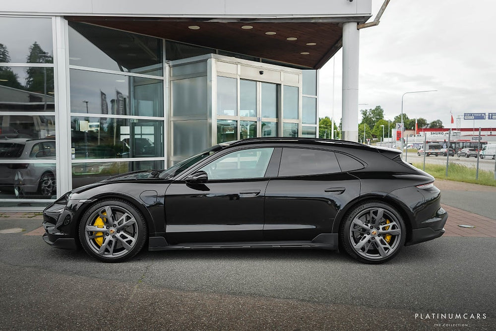 Porsche Taycan Turbo S Cross Turismo 761hk / 18-vägs / Kolfiber