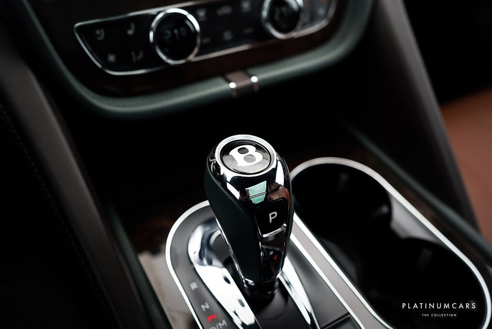 Bentley Bentayga EWB Mulliner V8 549hk / Touring / Airline / SE SPEC