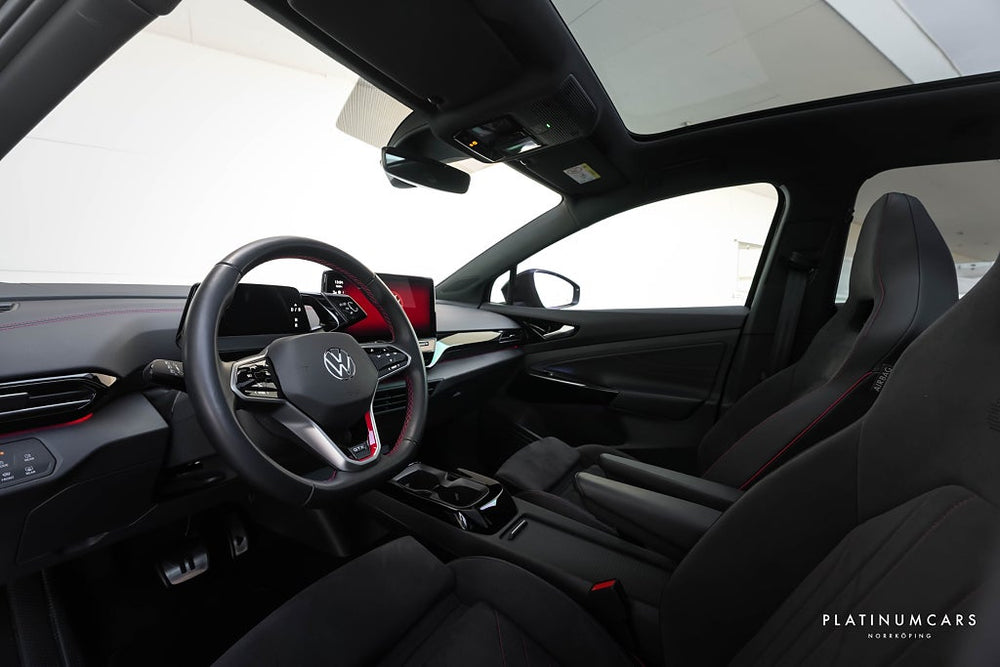 Volkswagen ID.4 GTX Comfort Plus / Sport / Design / Pano / Spec
