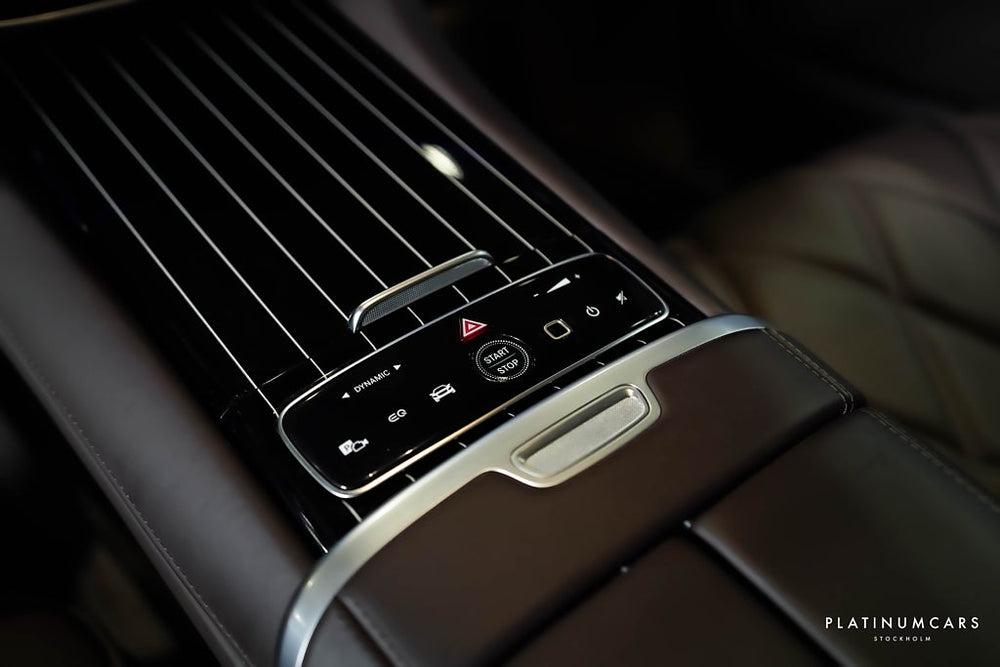 Mercedes-Benz EQS 450+ MAYBACH 680 4MATIC / AIRMATIC / SE SPEC / Two Tone /