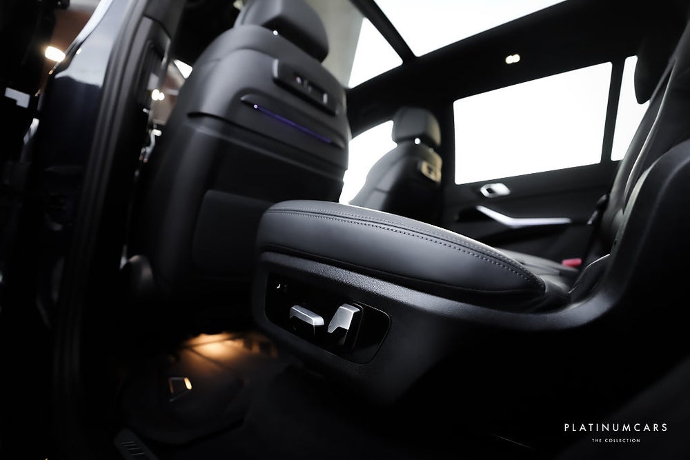 BMW X7 M50i xDrive 530hk / 7-sits / H&K / HUD / Night / Drag