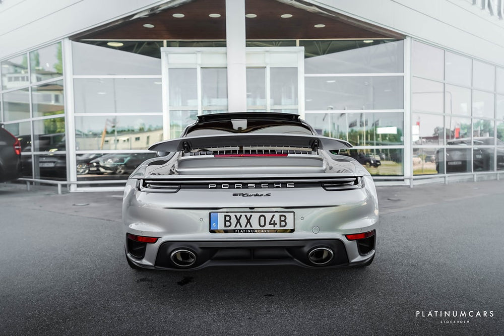Porsche 911 992 Turbo S PDK 650 hk / Akrapovic / Taklucka / Sv.Såld