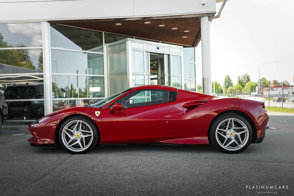 Ferrari F8 Spider 720hk / Lift / Kolfiber / SE SPEC!