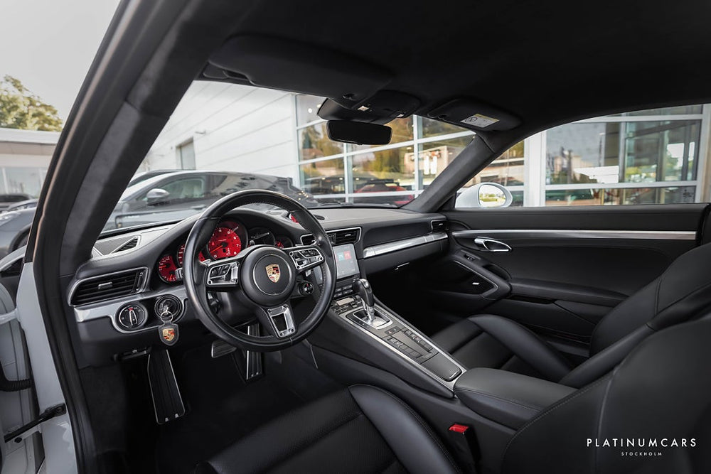 Porsche 911 991 Carrera 4S Coupé 420hk / PDCC / SportAvgas / SvSåld