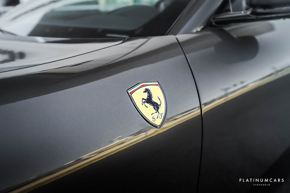 Ferrari Roma Spider 620hk / Carbon / LEASEBAR