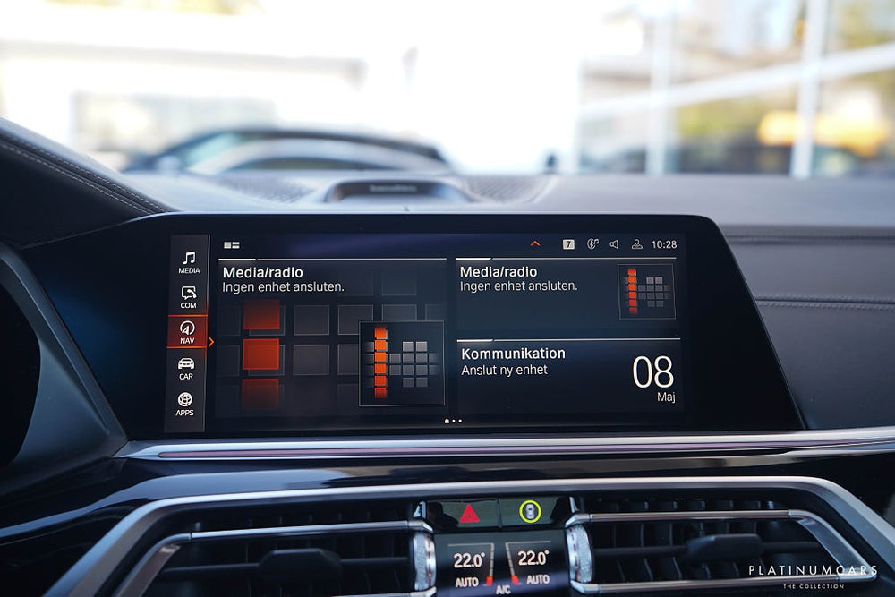 BMW X7 xDrive30d M Sport / Individual / B&W / Sky Lounge