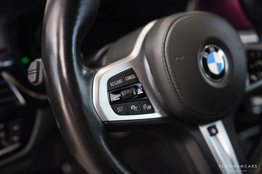BMW 520d xDrive Touring M Sport / Värmare / Drag / Sv.Såld