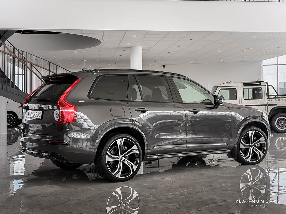 Volvo XC90 T8 AWD Ultra Dark 456hk / B&W / 22" / 7-sits / SE SPEC!