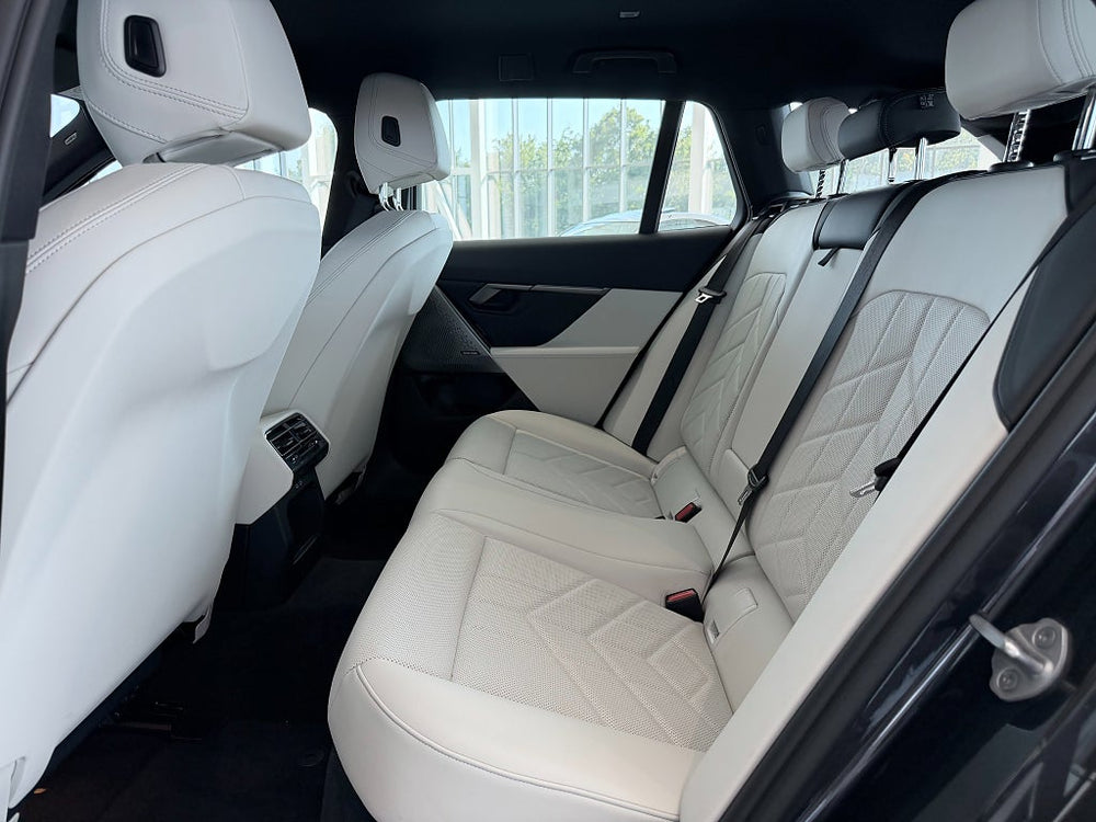 BMW i5 eDrive40 Touring M Sport 340hk / Connected Prof / H&K