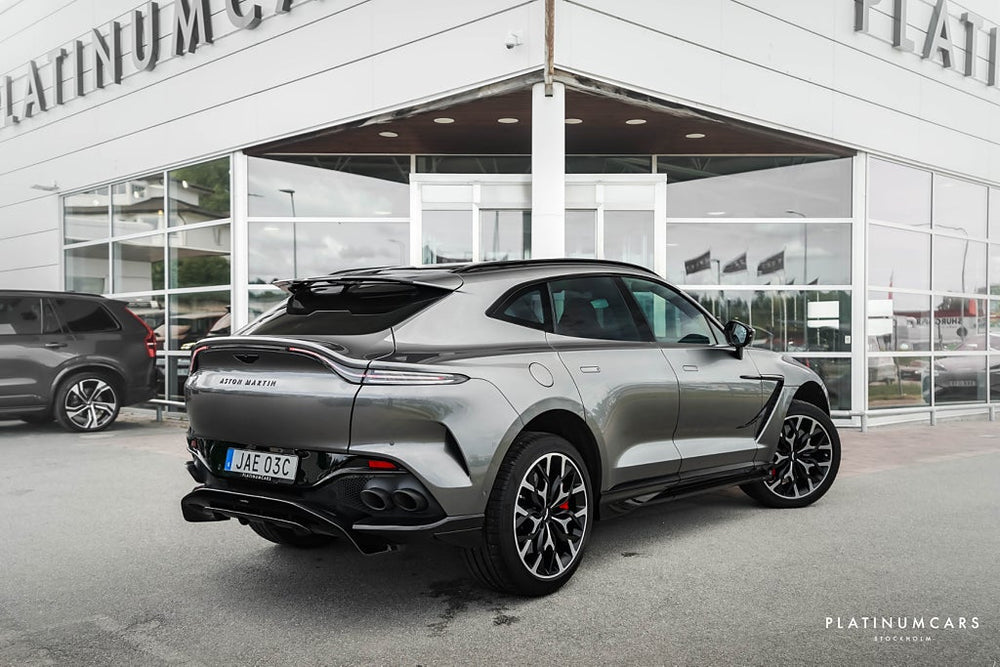 Aston Martin DBX707 707 4.0 V8 707HK / LEASEBAR / Carbon / Sv.Såld