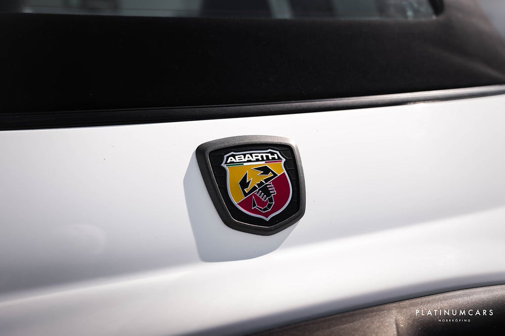 Abarth 595C 1.4 T-JET Competizione Cab Manuell 180hk