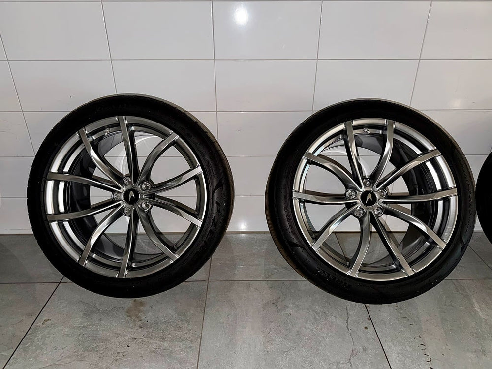 McLaren Artura Performance 700hk / MSO / NOVITEC / Full CARBON / B&W