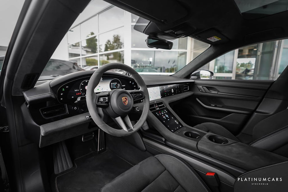 Porsche Taycan GTS Sport Turismo / SportDesign Carbon / Sv.Såld