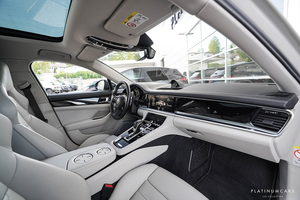 Porsche Panamera 4S E-Hybrid PDK 560HK / SportDesign / 18-vägs / SE SPEC
