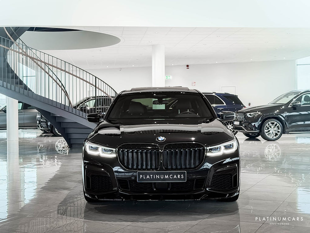 BMW 745e Steptronic M-Sport 394hk / Sv.såld / HUD / H&K