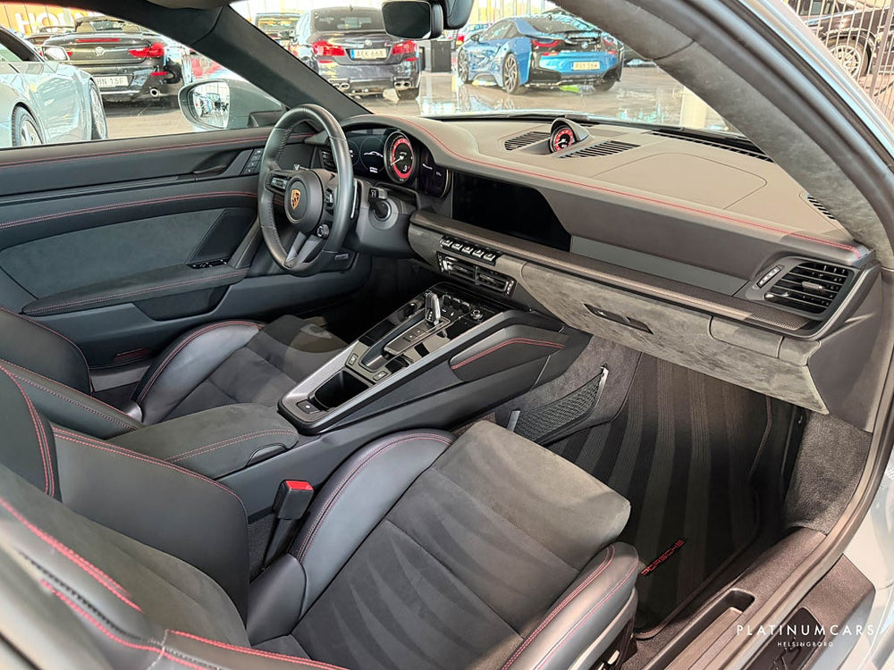 Porsche 992 992 GTS / Lyft / HRE / 18-vägs / BOSE / Sv.såld