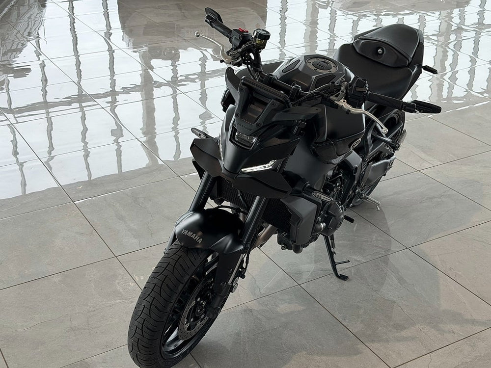 Yamaha MT-09 Dominator Avgassystem / Ny Servad