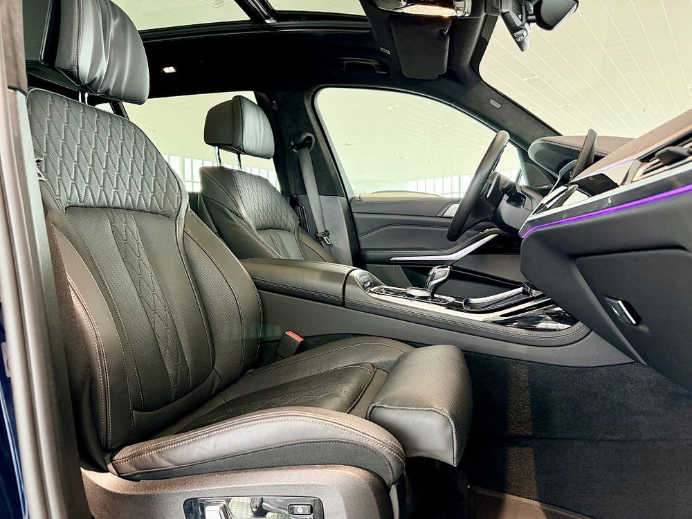 BMW X7 M50i xDrive 530hk / 7-sits / H&K / HUD / Night / Drag