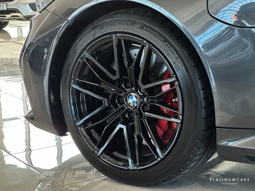 BMW M5 Touring 727hk  / ICONIC GlOW / B&W / Panorama / 360°