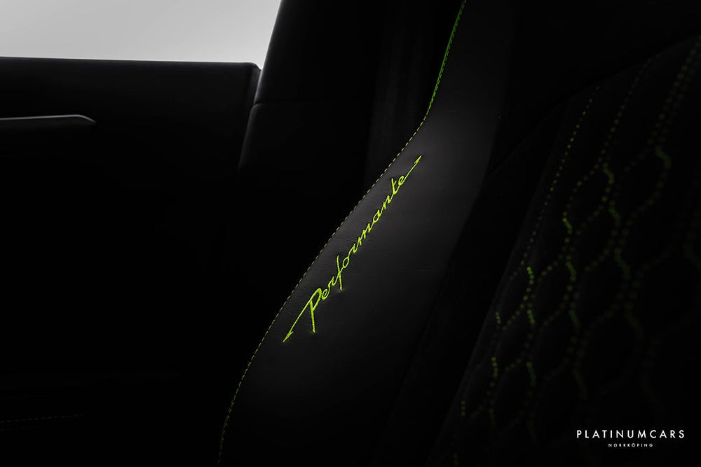 Lamborghini Urus Performante 666hk / AKRA / Full kolfiber