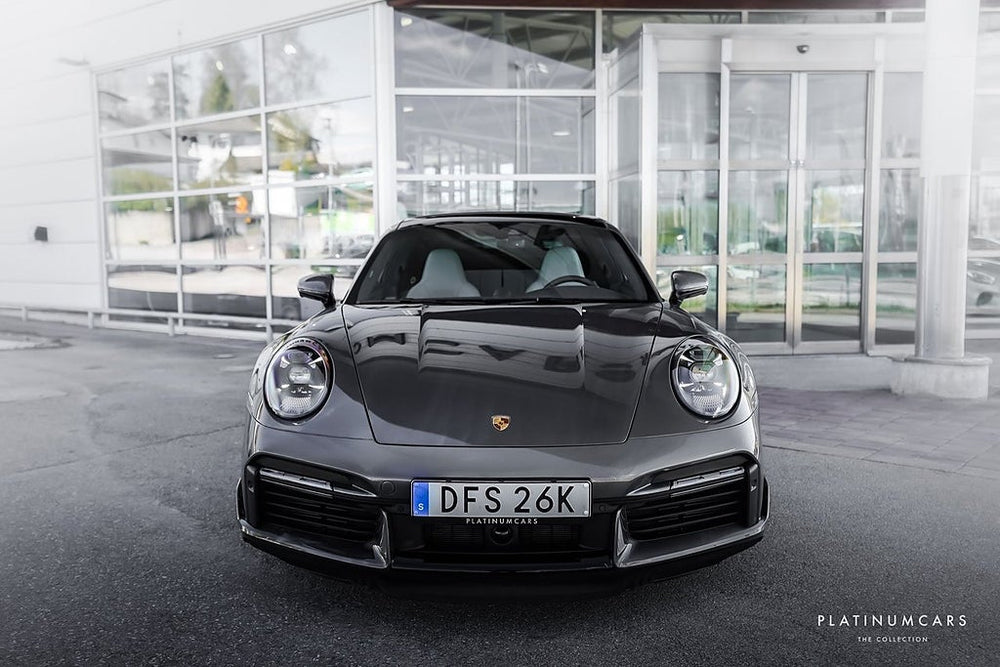 Porsche 911 Turbo S 650hk / SportDesign / Carbon / SE SPEC!