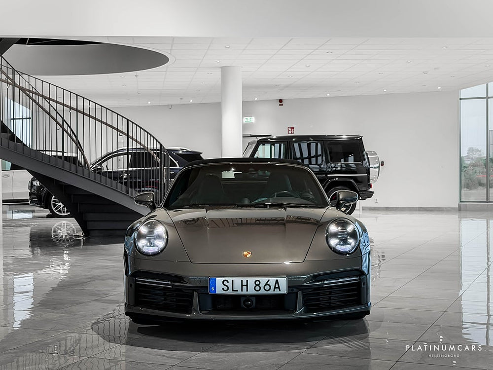 Porsche 911 Turbo S Cab PDK 650hk / Sv.såld / Burmester / Lift