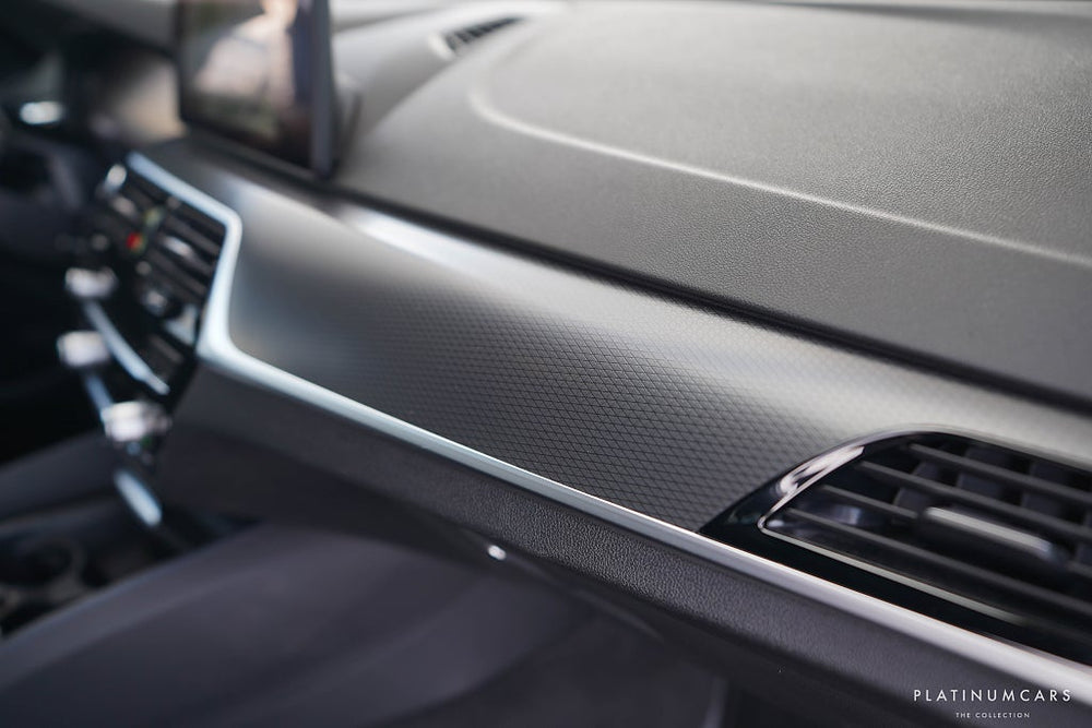 BMW 520d xDrive Touring M Sport / Värmare / Drag / Sv.Såld