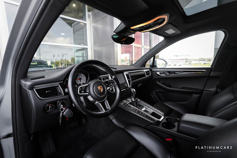 Porsche Macan S Diesel PDK 258hk / Sv.Såld / SportDesign / Pano