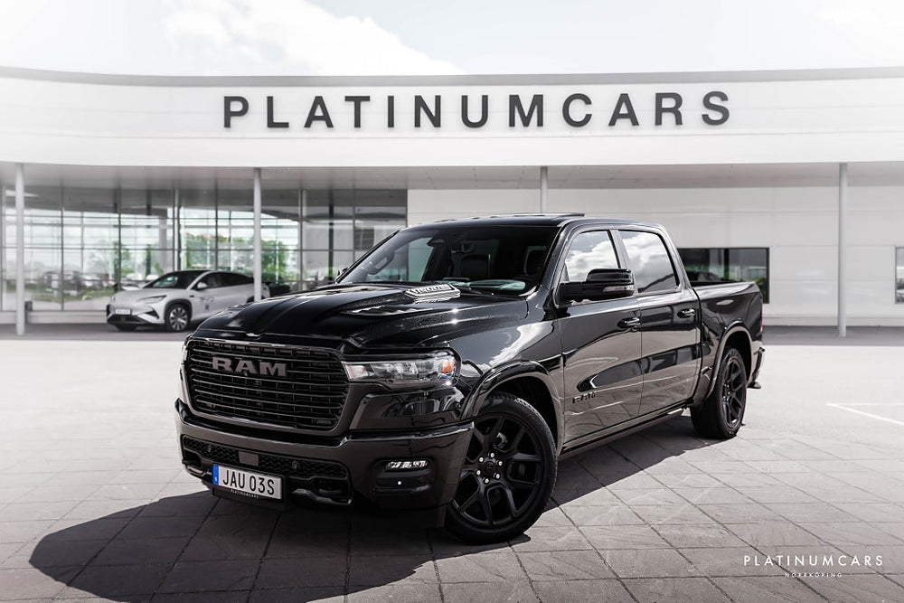 RAM 1500 Laramie Night Premium 2026 / NYA MOD/ LEASEBAR