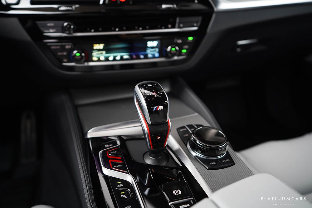 BMW M5 Competition 625hk / B&W / Kolfiber / Laser / SE SPEC!