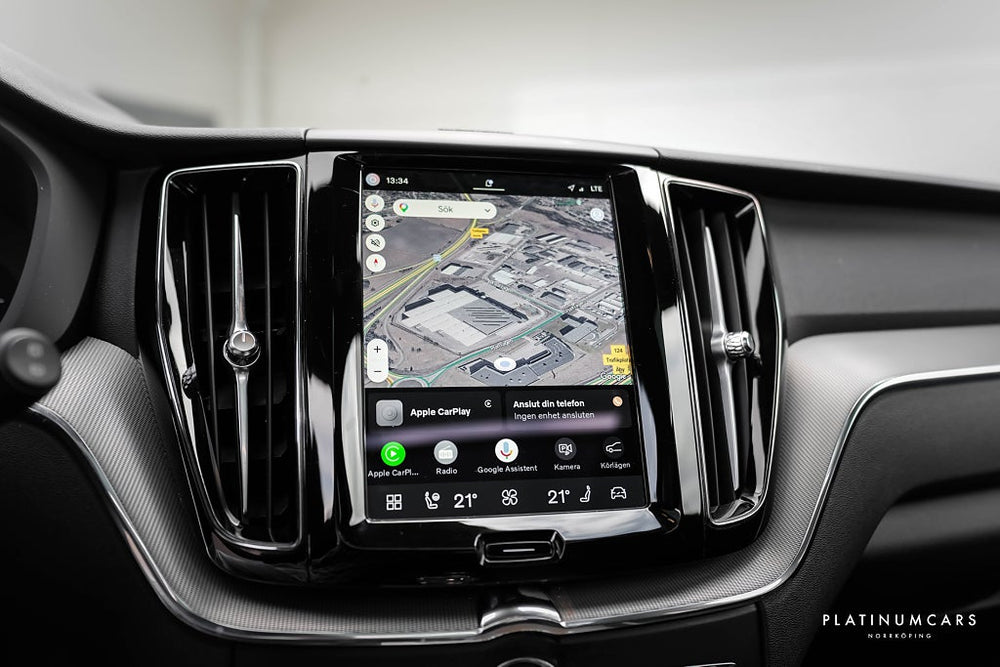 Volvo XC60 II Recharge T6 AWD Plus Dark Edition / LEASEBAR