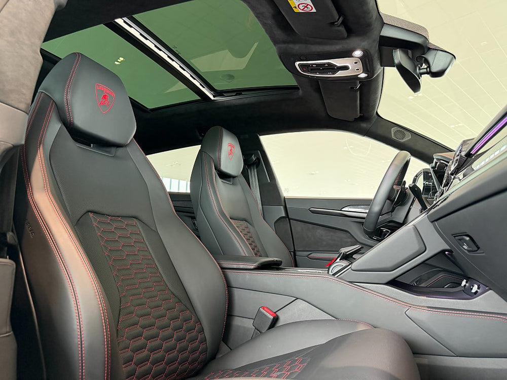 Lamborghini Urus S 666hk 2024 / Sv.såld / Style / Dark / B&O