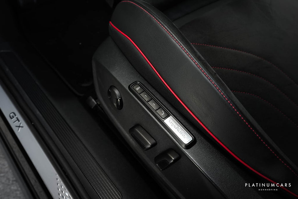 Volkswagen ID.4 GTX Comfort Plus / Sport / Design / Pano / Spec