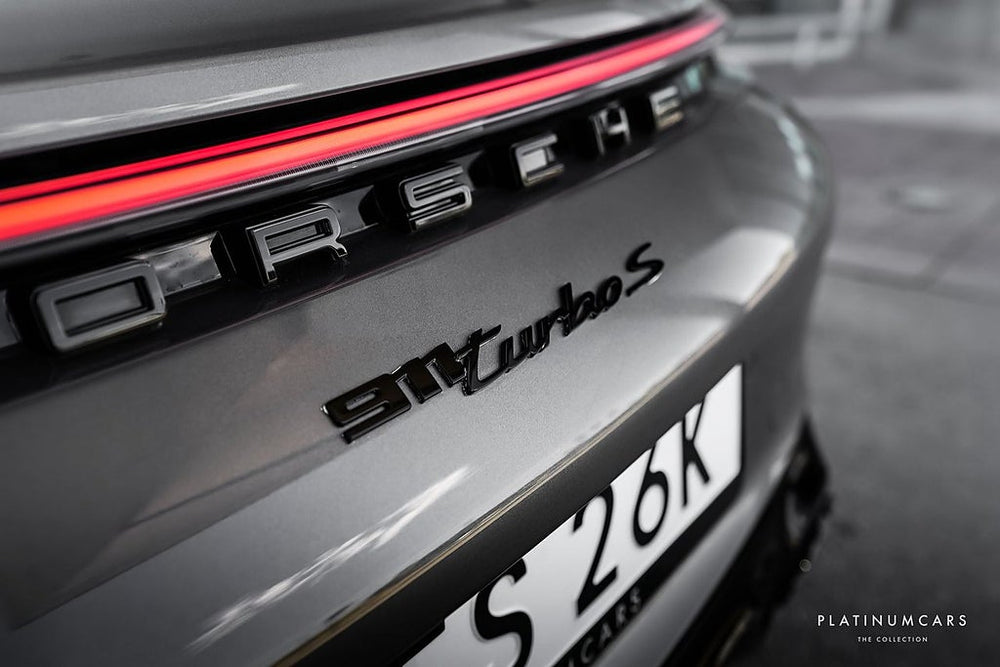 Porsche 911 Turbo S 650hk / SportDesign / Carbon / SE SPEC!