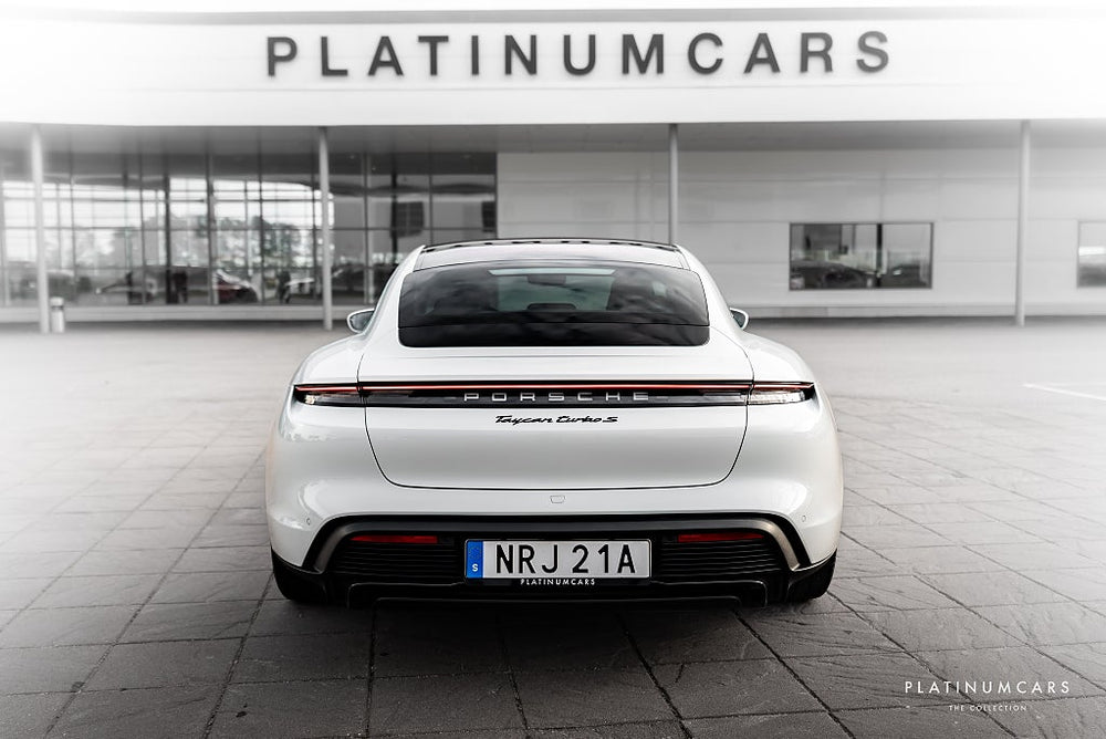 Porsche Taycan Turbo S Performance 761hk / Sv.såld / Carbon