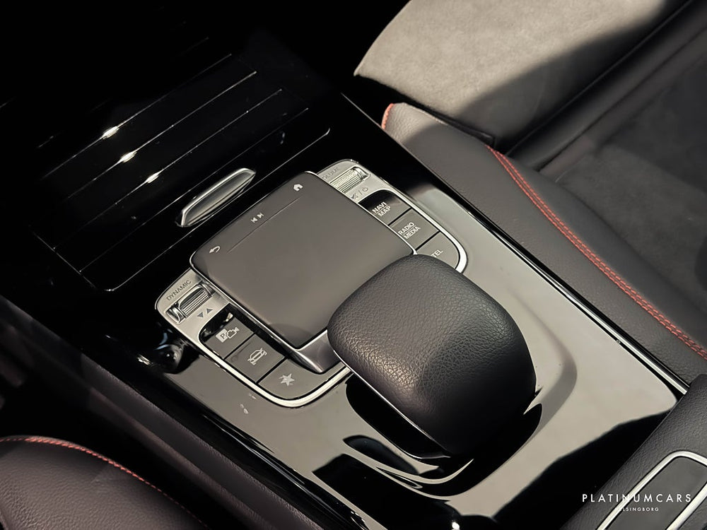 Mercedes-Benz A 220 Sedan AMG Line 190hk / CarPlay / Kamera