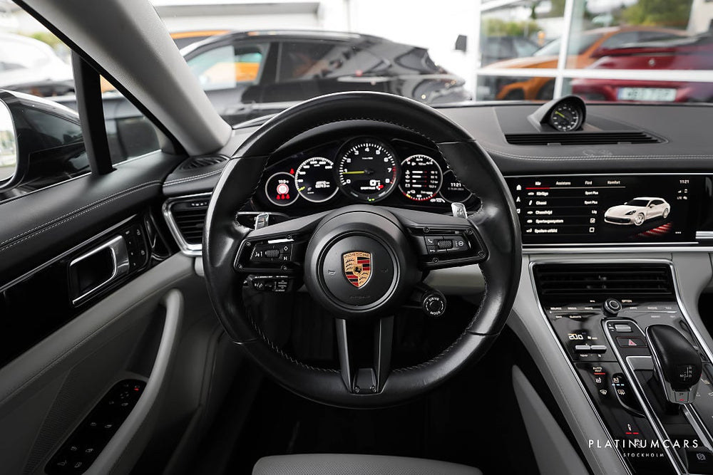 Porsche Panamera 4 E-Hybrid Sport Turismo / LEASEBAR / SE SPEC!