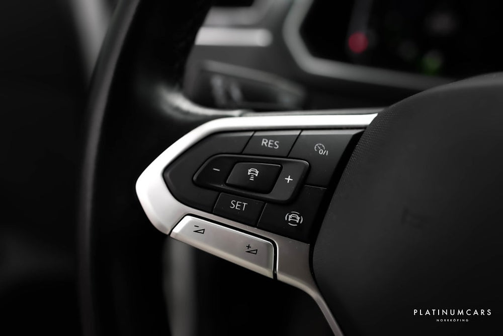 Volkswagen Tiguan eHybrid 1.4 TSI DSG 245hk / Elegance / V-hjul / Matrix